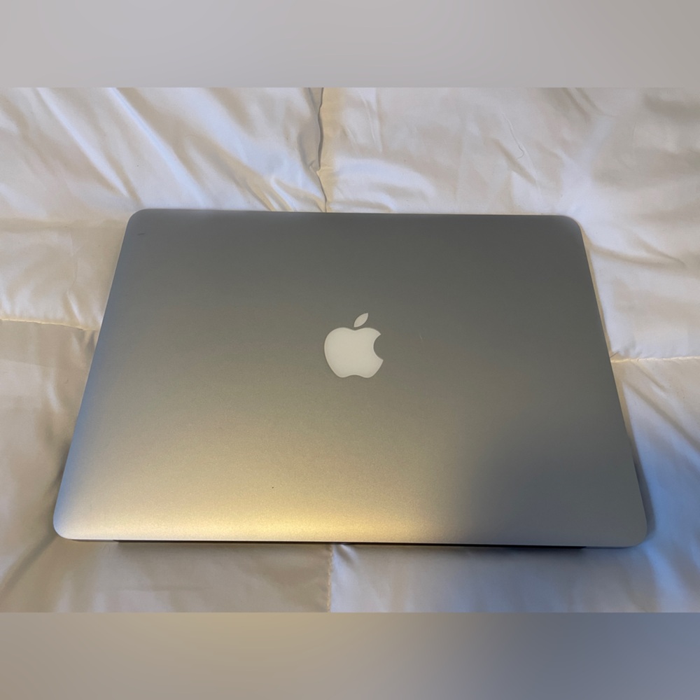 MacBook Air (13-inch, 2017) model A1466